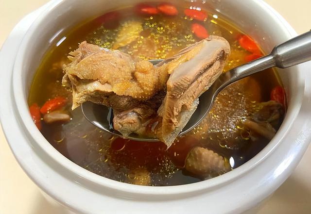下馆子必点这6道菜！老板一看就懂是行家，预制菜基本
混不进来​