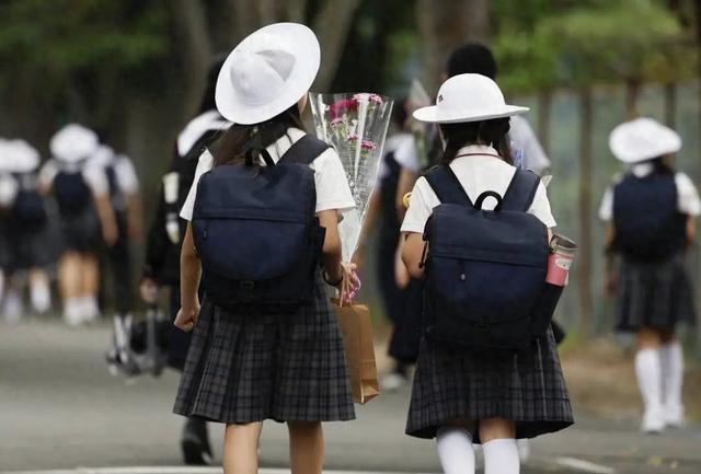 日本多地产生
无差别杀人变乱！一杀害女高中生的凶手曾扬言“谁都行，我想分尸”……