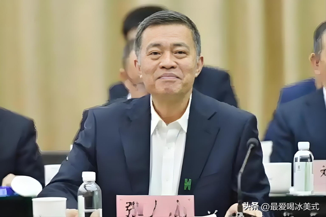 中心巡视组才刚到四川第四天，四川一干部被查，不但贪财还好色！