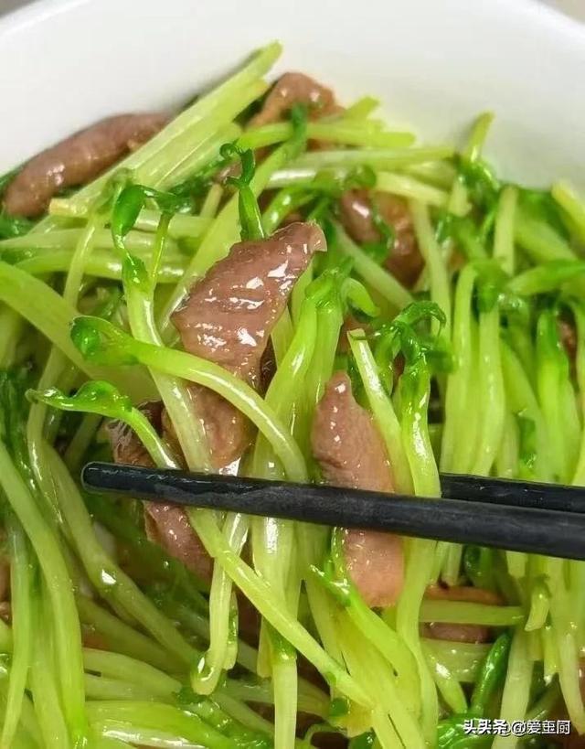 “减肥最猛”的4道菜谱，爱美人
士按期
吃，加快脂肪燃烧，效果好