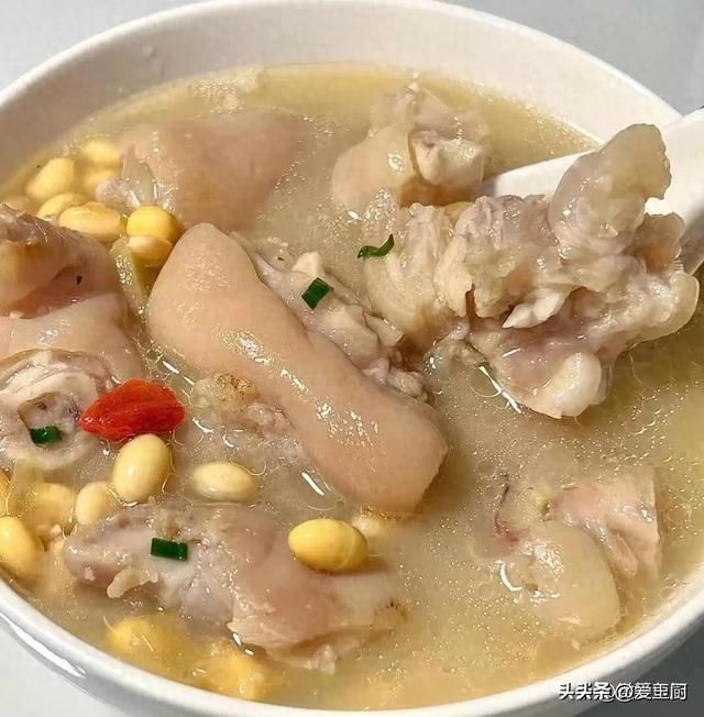 自带“黄体酮”的4种食品，发起45岁后一周吃2次，皮肤水嫩有光泽