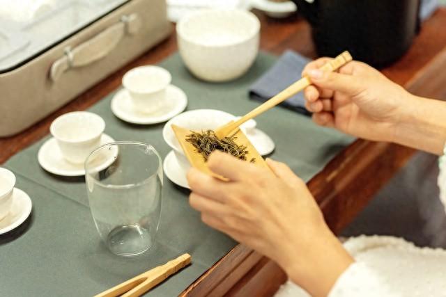 谷雨过后，喝茶有禁忌，尤其是五十岁以上的茶友