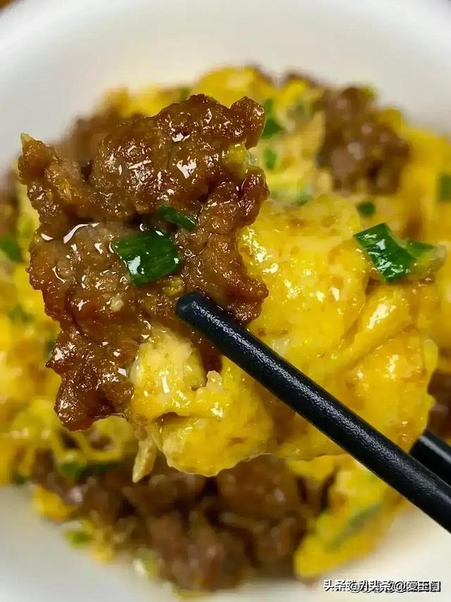 锌是“男性之宝”，发起男性多吃这4种高锌食物
，加强免疫身段好