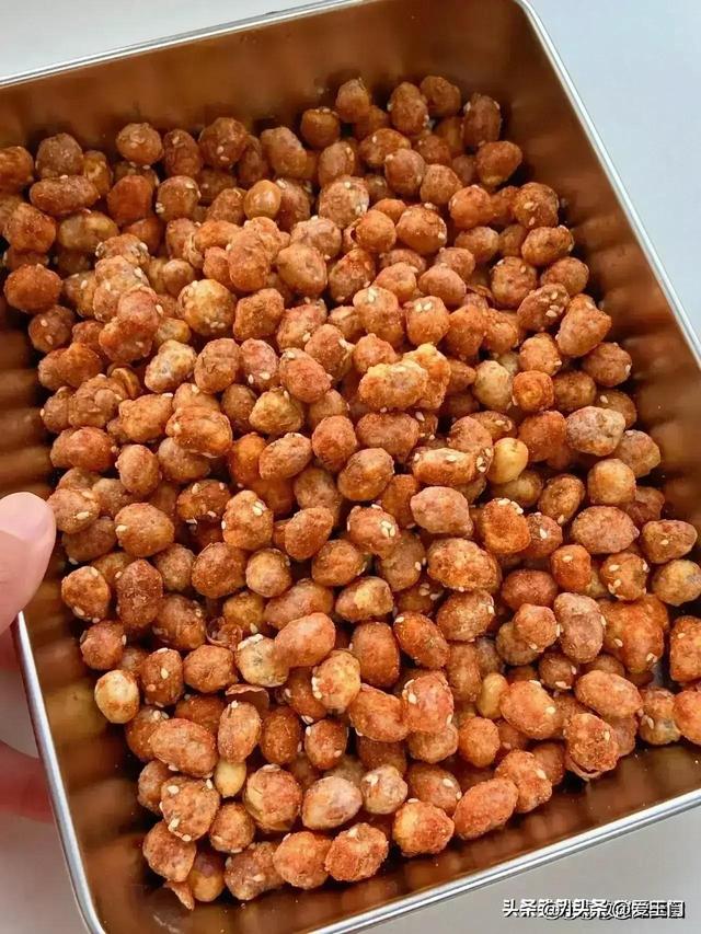 锌是“男性之宝”，发起男性多吃这4种高锌食物
，加强免疫身段好