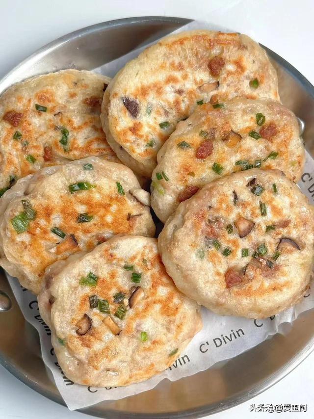 还在为早餐发愁吗，4款早餐菜谱我都预备好了，跟着我做吧