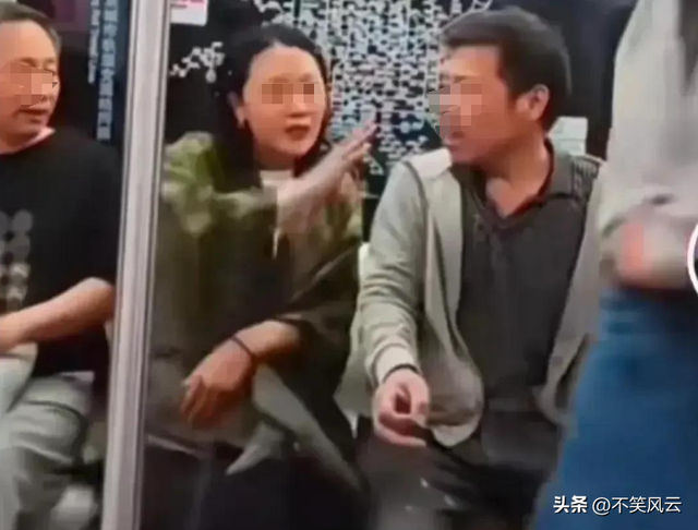 北京大爷辱骂农平易近
工后续，警方参与，大爷身份被扒，被骂家属发声