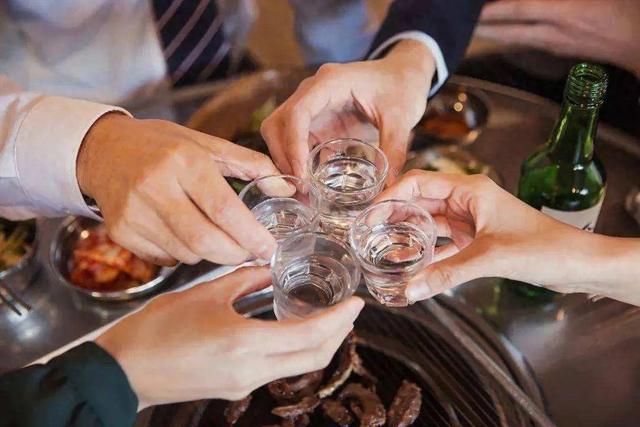 酒精最“怕”的，不是茶，而是这4样，常喝酒的人要牢记
