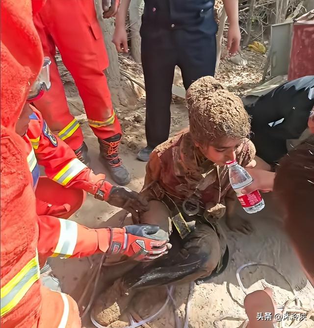 新疆00后女辅警救人后续！已回岗工作，公安部发声，没有赐与
转正