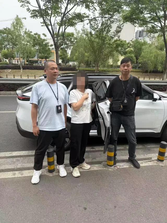 内贼难防！武汉一女子家中现金和黄金被亲戚全体
盗走，平易近
警：怀疑人过年走亲戚发明
她家有黄金，还配了钥匙