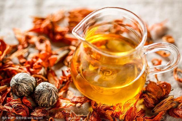 年龄越大越要少品茗？医生发起：年过50岁，这4种茶最好少喝