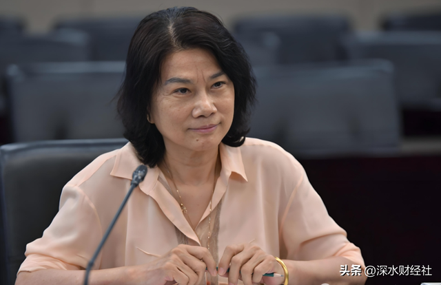 格力管理层重大年夜

变动！董明珠竣事24年总裁生涯