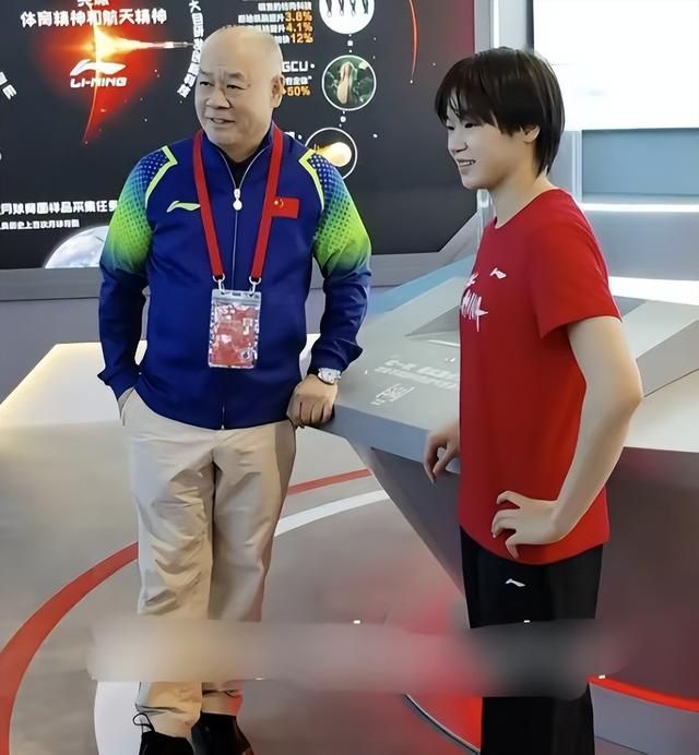 全红婵老家盖新居，老爹找的别墅修建队已入场，年夜
片空隙被推平