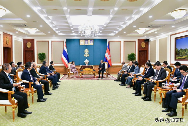 突发！泰国总理住院后，他立即发起
“撤职总理，解散内阁”！