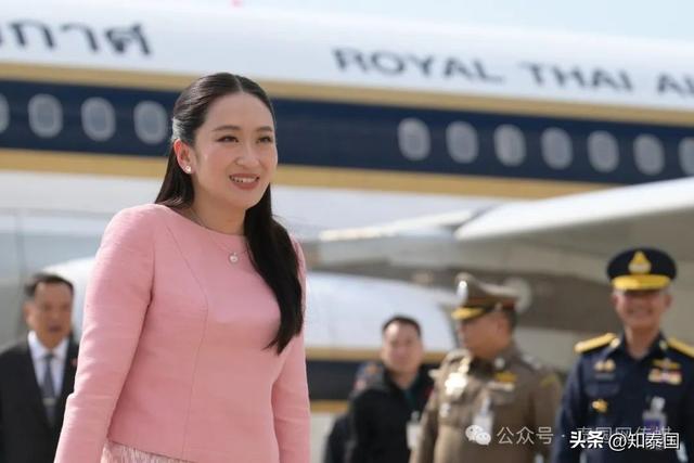 突发！泰国总理住院后，他立即发起
“撤职总理，解散内阁”！