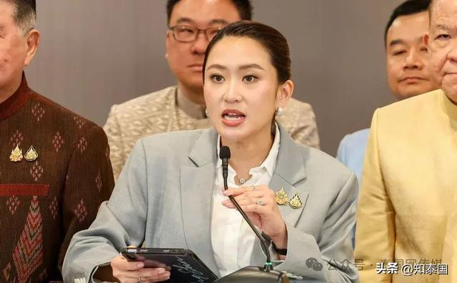 突发！泰国总理住院后，他立即发起
“撤职总理，解散内阁”！