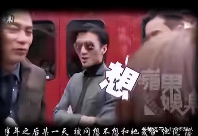 谢霆锋演唱会王菲伴舞，55岁天后仍旧少女，两人兜兜转转终成眷侣