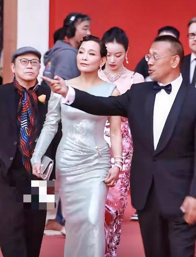 北影节终结
红毯：被倪妮惊艳，盘靓条顺艳压群芳，彻底秒了林志玲