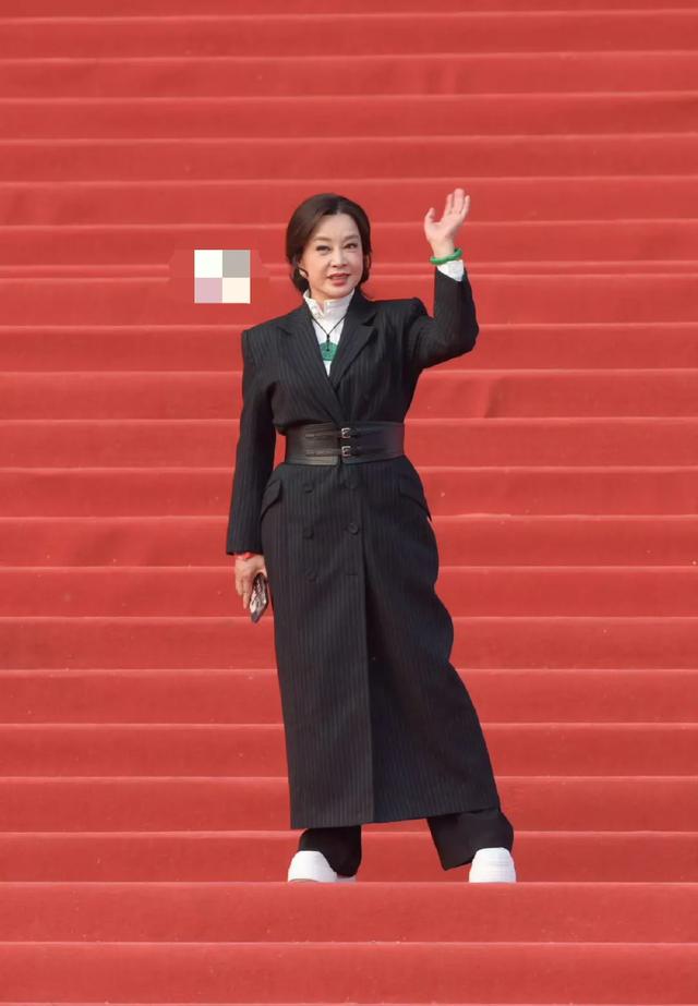 北影节终结
红毯：被倪妮惊艳，盘靓条顺艳压群芳，彻底秒了林志玲