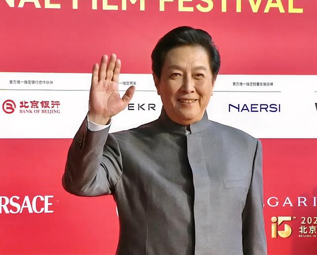 北影节终结
红毯：被倪妮惊艳，盘靓条顺艳压群芳，彻底秒了林志玲