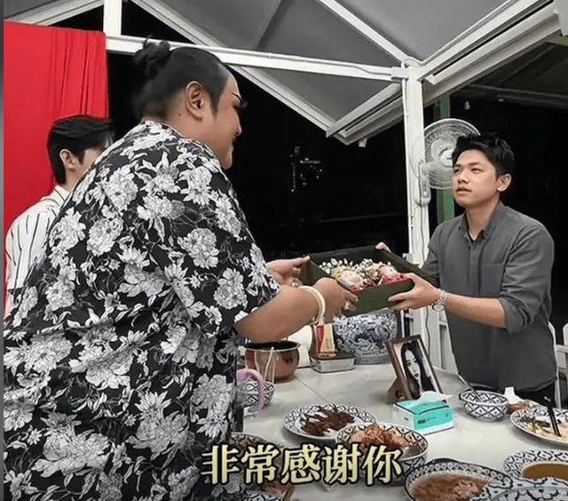 33岁男子殉情后续：遗书曝光，想与亡妻合葬，岳母感慨：劝过 没用