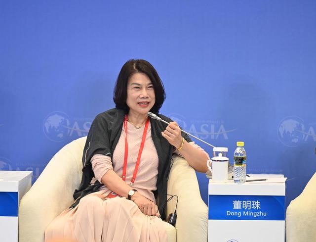 愈演愈烈！董明珠"间谍
言论"被批，官媒发声：别搞对峙
情绪扣帽子