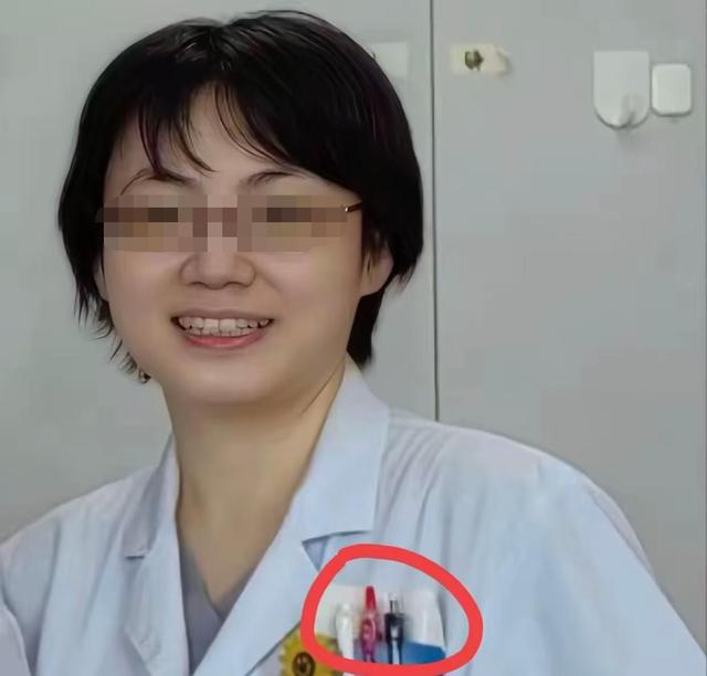 中日友好病院
副主任医师出轨护士长和官蜜斯
，怀孕3次，原配曝光
