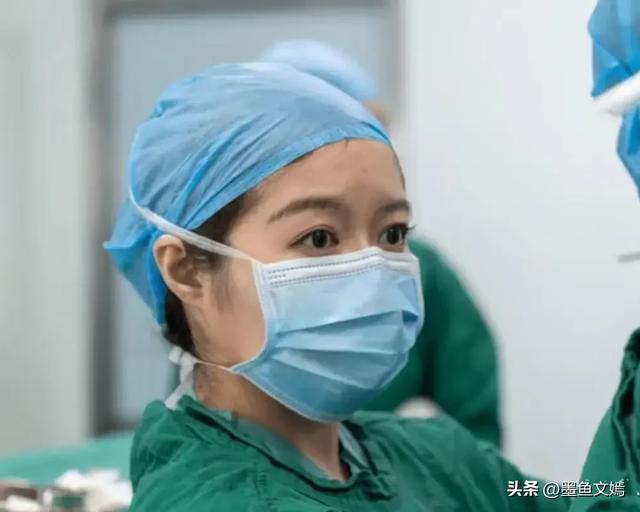 胸外科副主任医师肖某出轨多人，照片年夜
量

流出，知情人爆更多内幕