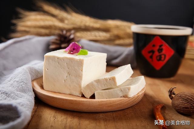 车前草是个宝，很多人都不知道有什么用，看完长见地了