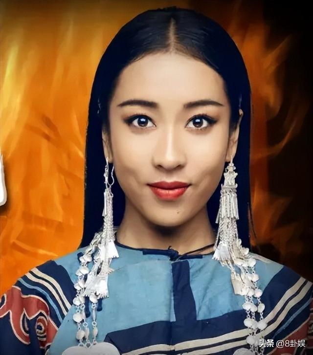 哭穷炫富当“三姐”，装了10年的吉克隽逸，终究难逃“恶果”