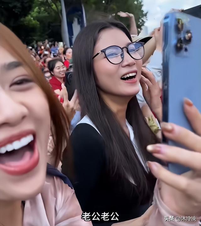 美论坛：为什么中国仪仗队在越南登场后，本地女孩就集团
失控了呢