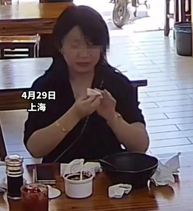 女子扔鼻涕纸后续：人已找到，调解时反悔！罐已毁、东家女儿发声