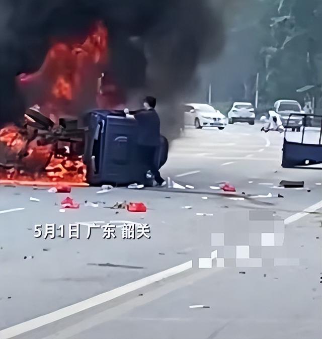 广东外子
救人后续，人民日报发文力挺，身份曝光，难怪会不顾齐备