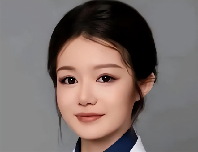 寒窗十年，不如老爸姓董！董袭莹朋友圈曝光，知恋人泄漏
更多内幕