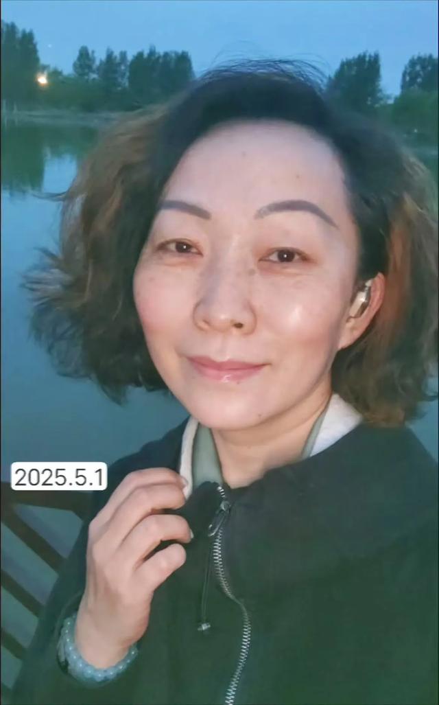 引起热议“女子晒出离婚一年后的照片”，网友：没有对比就没伤害