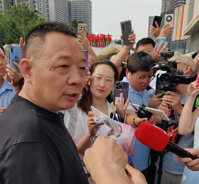 于东来变乱年夜
了局？官方表态！才被疑偷漏税，胖东来总算不消关了