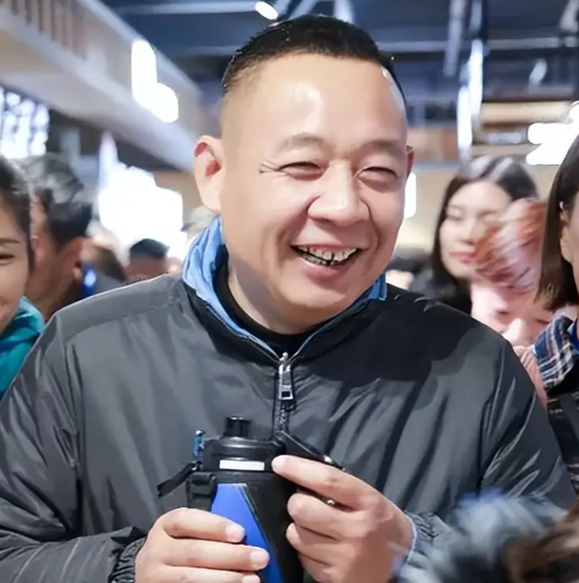 于东来变乱年夜
了局？官方表态！才被疑偷漏税，胖东来总算不消关了