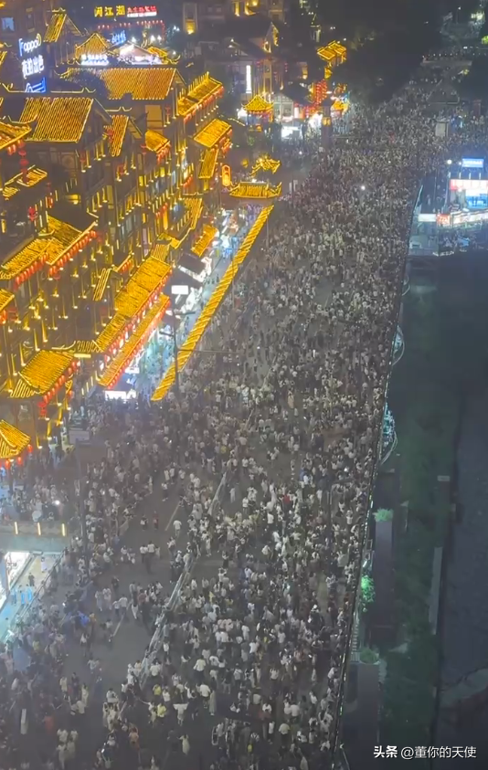 一动不动！五一最堵6年夜
景点第1名堵到猜疑人生，第5名直接劝退
