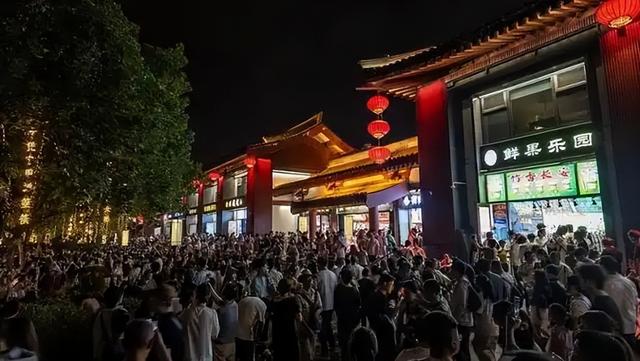 五一被骂最惨六大景区：泰山榜上有名，洛阳令人失望
，第一太过分