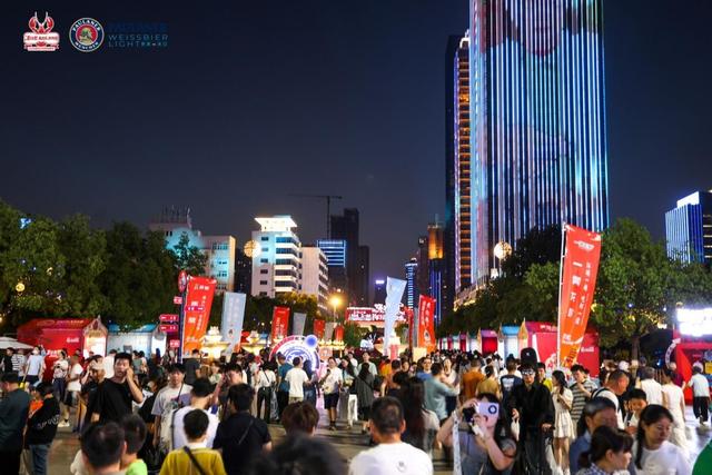 五一假期保拉纳轻爽小麦啤酒 点亮江城啤酒小龙虾音乐盛宴