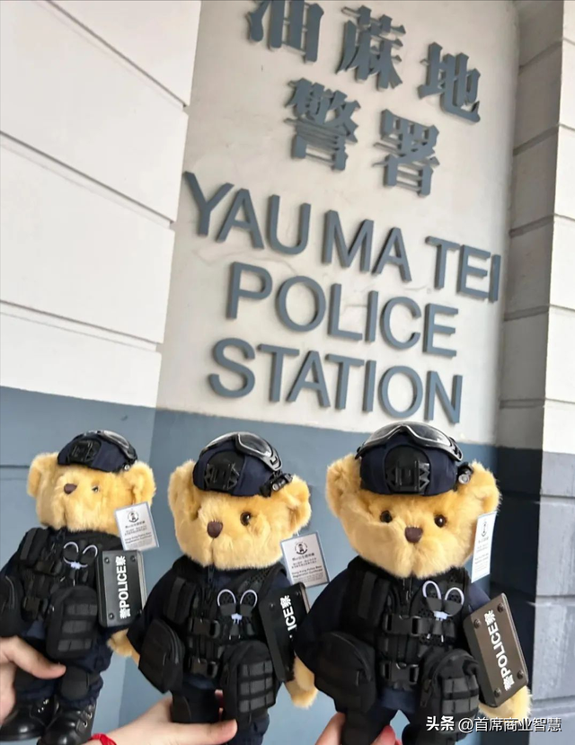90万人挤爆！30块游香港，连港人都看傻：没有酒店记载不许入境
