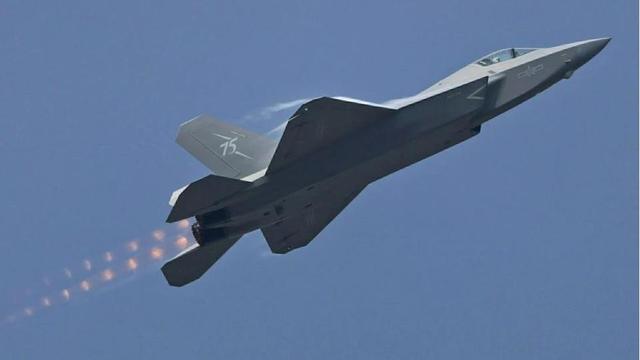 4架阵风首战败北，印巴空战细节曝光，欧洲媒体：歼-10C震惊印度