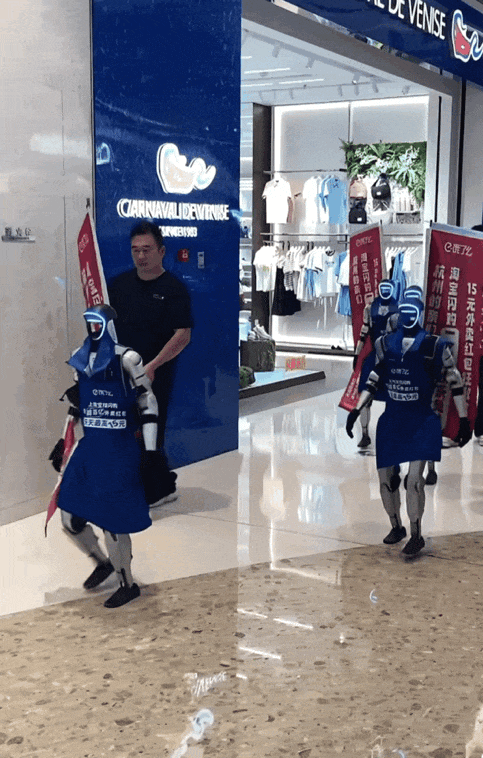 1元喝奶茶、3块钱吃顿饭……外卖年夜
战火热开战！网友：把我的体重打上去了
