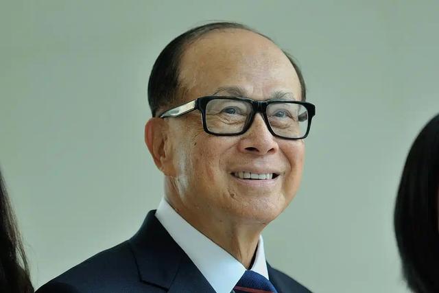 不克不及
让李嘉诚跑了！中方这回下了死命令，有一道口儿
决不克不及
开