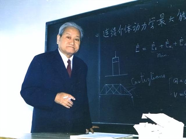 印度违反国际法，悍然袭击巴铁年夜

坝，系中国承建最年夜

海外水电站