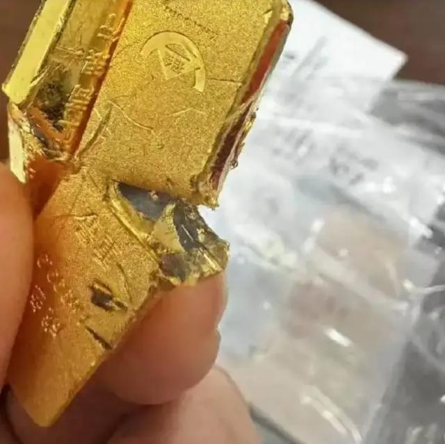 炸锅了！在工商银行买到假金条？工商银行：从银行购买金条环境与究竟不符