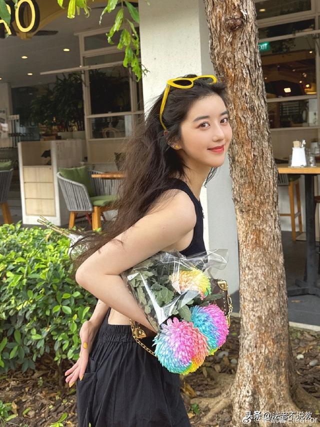 又见双面人！曝著名女星辱华，录音曝光痛骂中国人，遭剧方除名