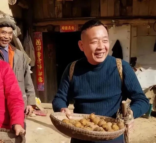 被逼到关店边沿，胖东来给餐饮业透露3个信号