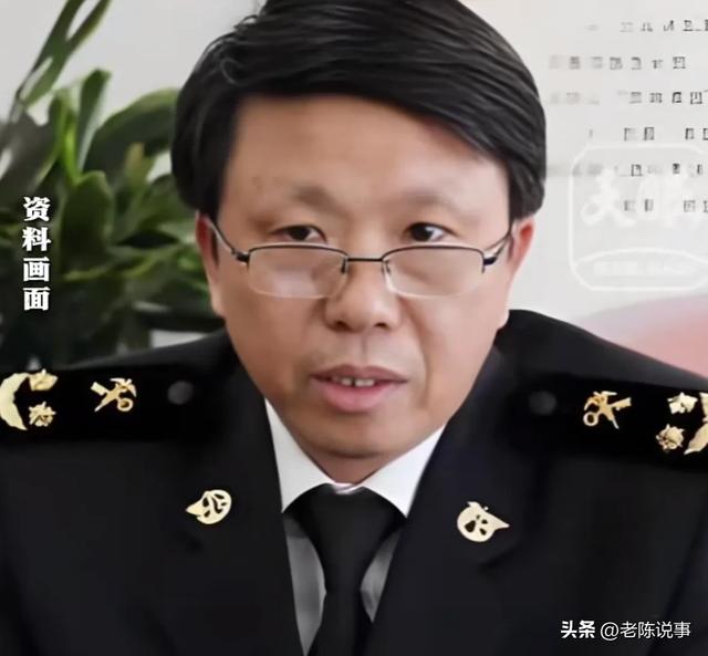 河北一干部落马，长得丑，玩的花，一起
来看看吧