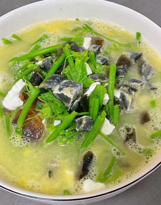 进入立夏，气温上升，保举六道炖汤可以多吃，清热解毒，舒服入夏
