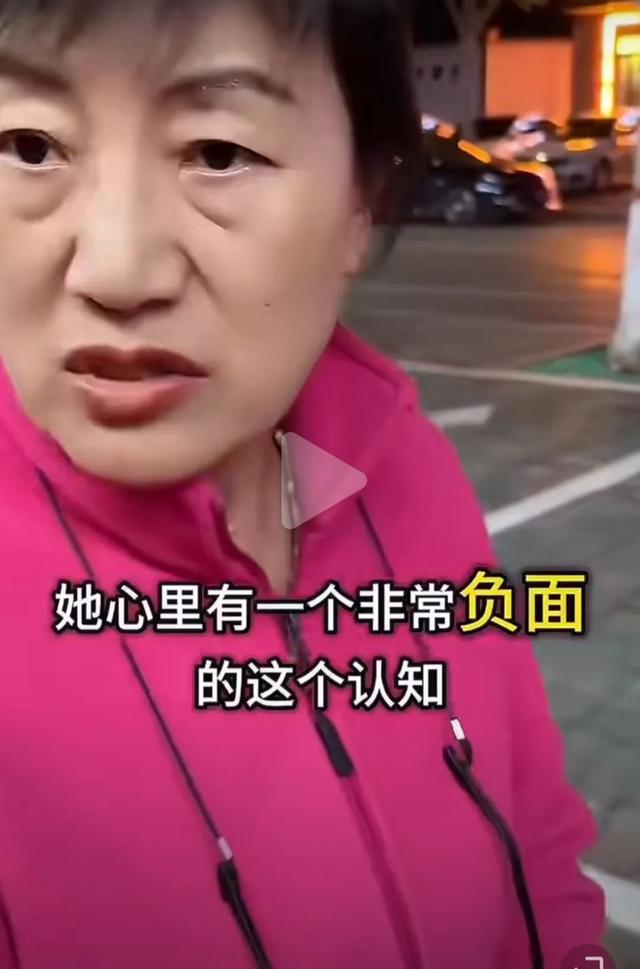 女星辱华变乱越闹越大年夜

！港媒转载报道，铁粉纷纭
脱粉，这下真完了